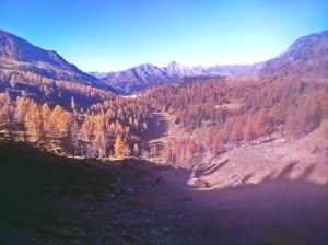 alpejska dolina w Alpach Bergamskich