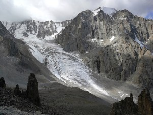 lodowiec ponad bazą Racek, w drodze na Pik Ucitel