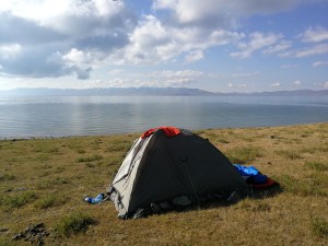 biwak nad jeziorem Song kol