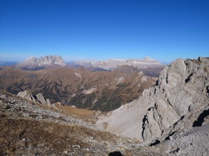 widok z ferraty Bepi Zac - w oddali Piz Boe