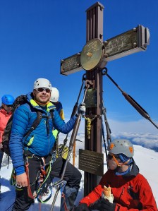 jest i krzyż na Grossglocknerze