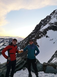 piwko zadowolenia pod schroniskiem Johann Erzog