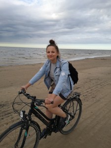 rowerem po plaży w Jurmale