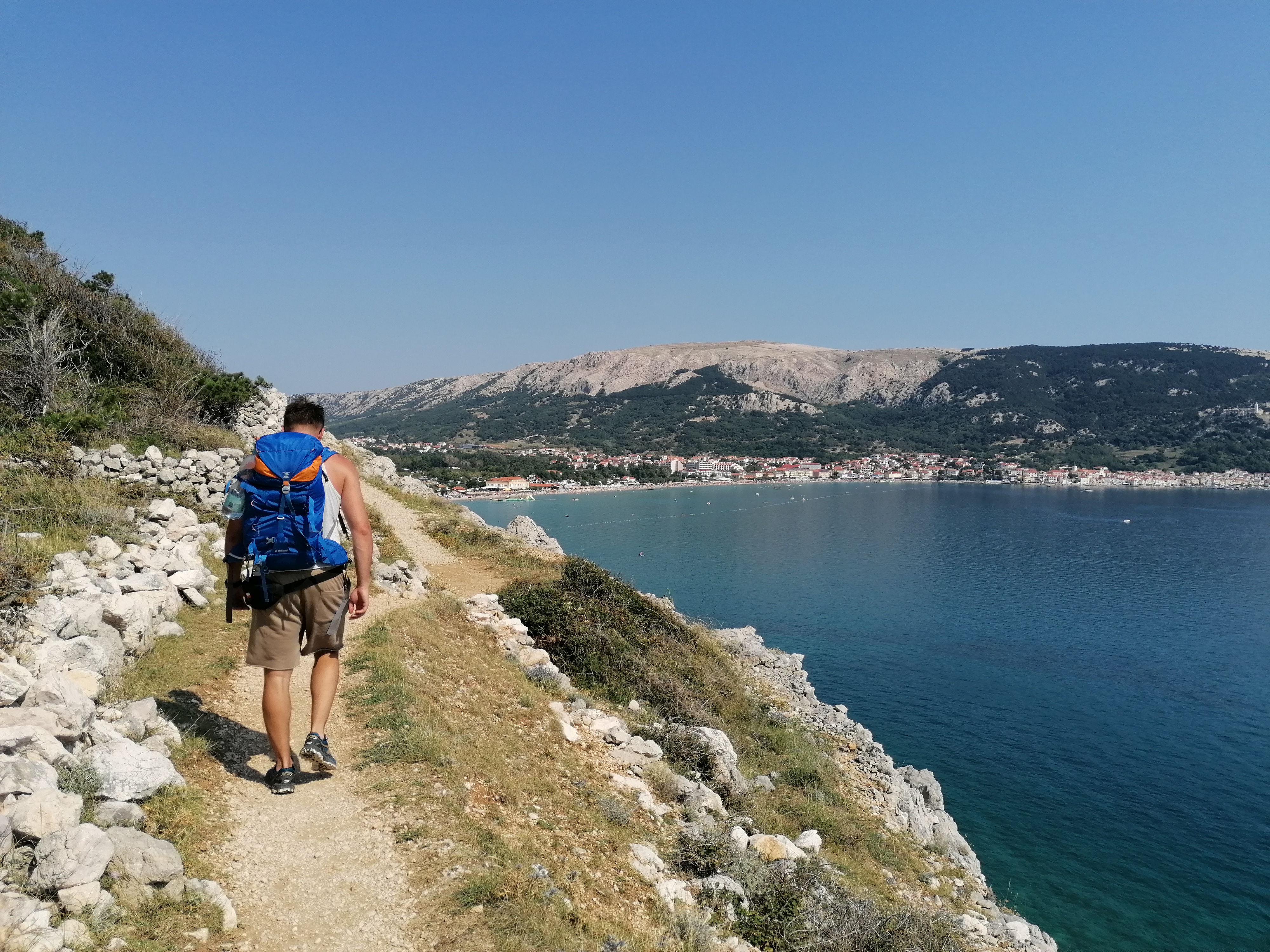 mały hike na wyspie Krk
