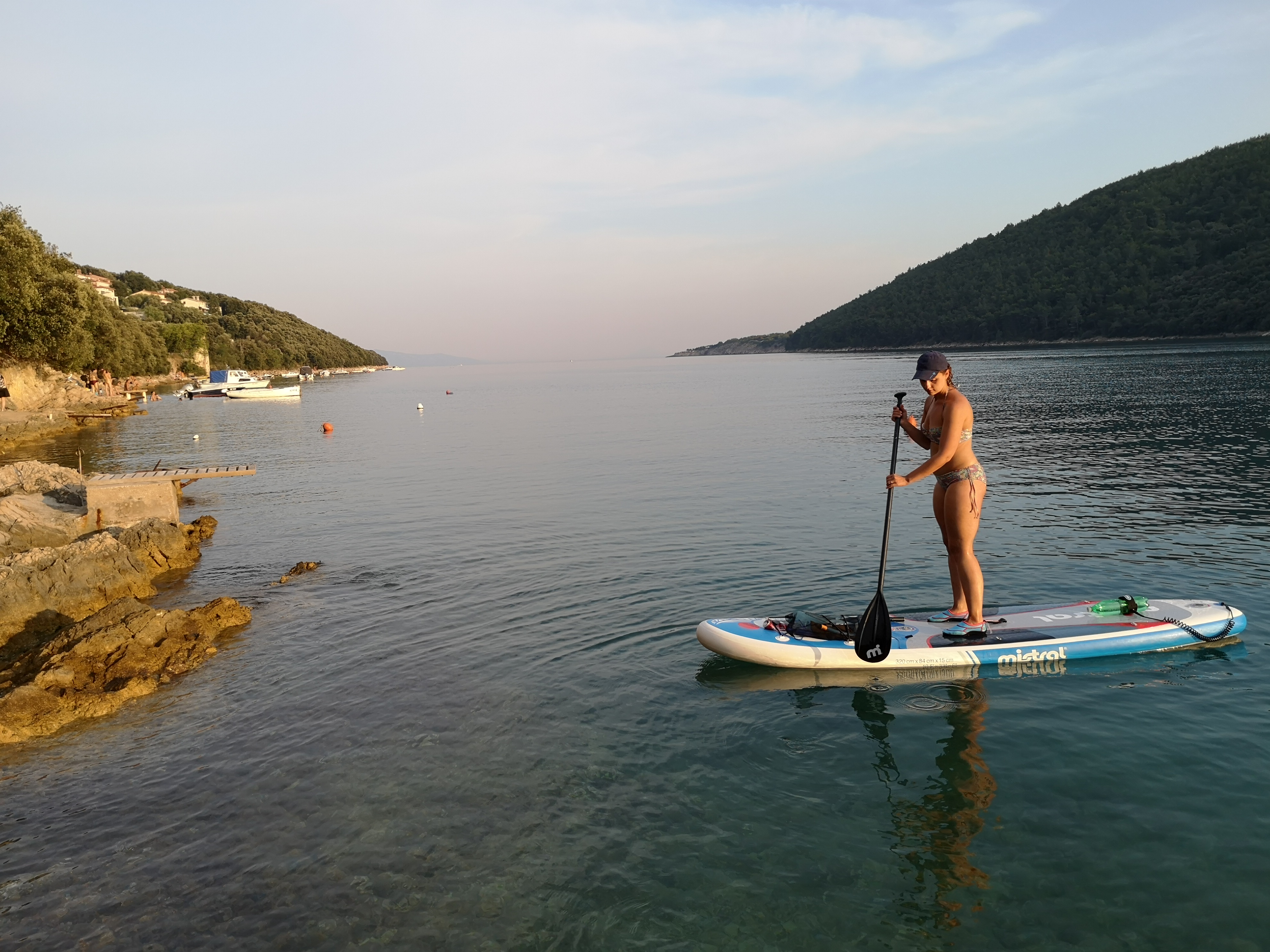 SUPing przy plaży Portlog w Istrii