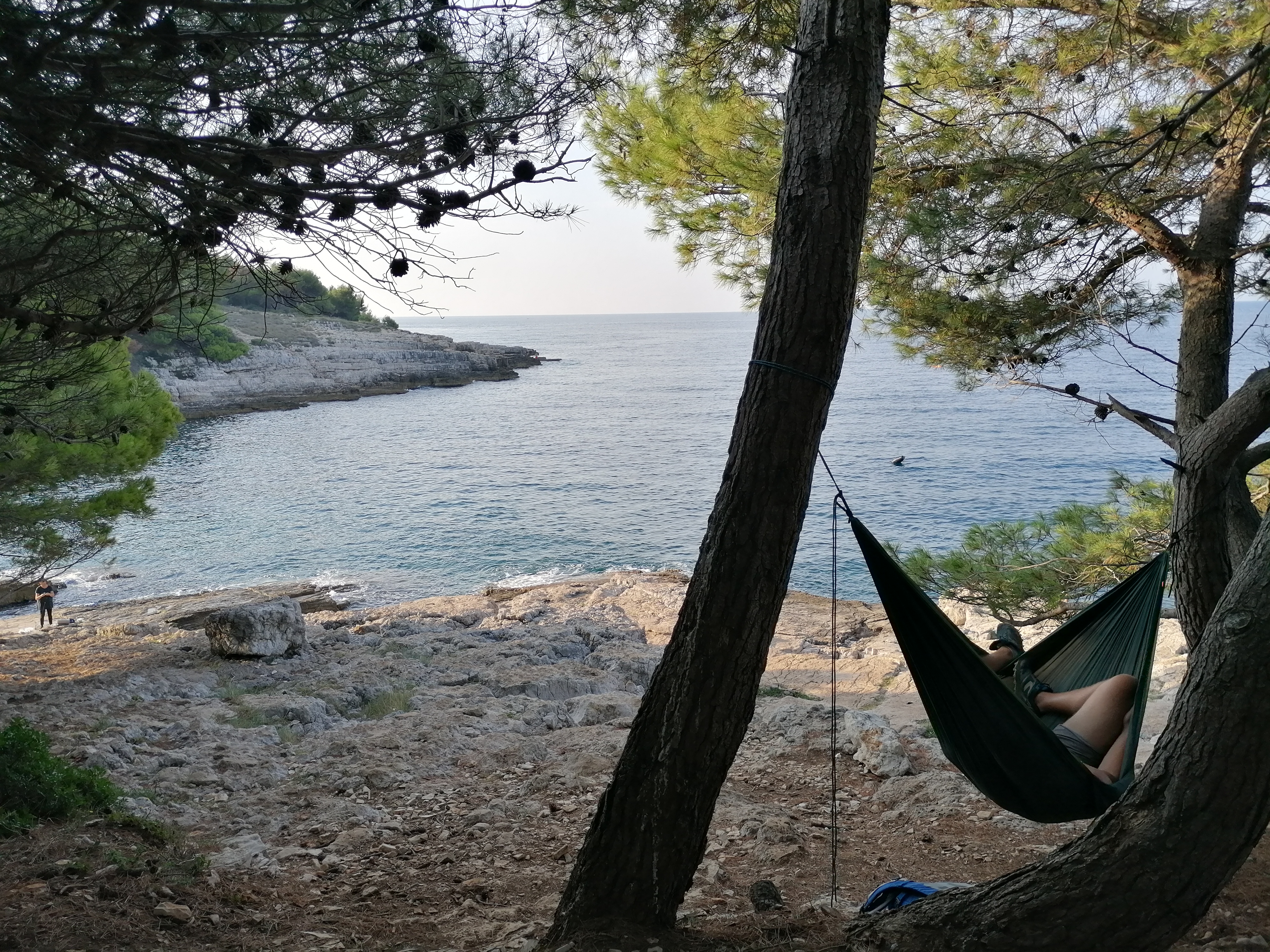 czill w hamaku pod Pulą przy Seagull's Rock