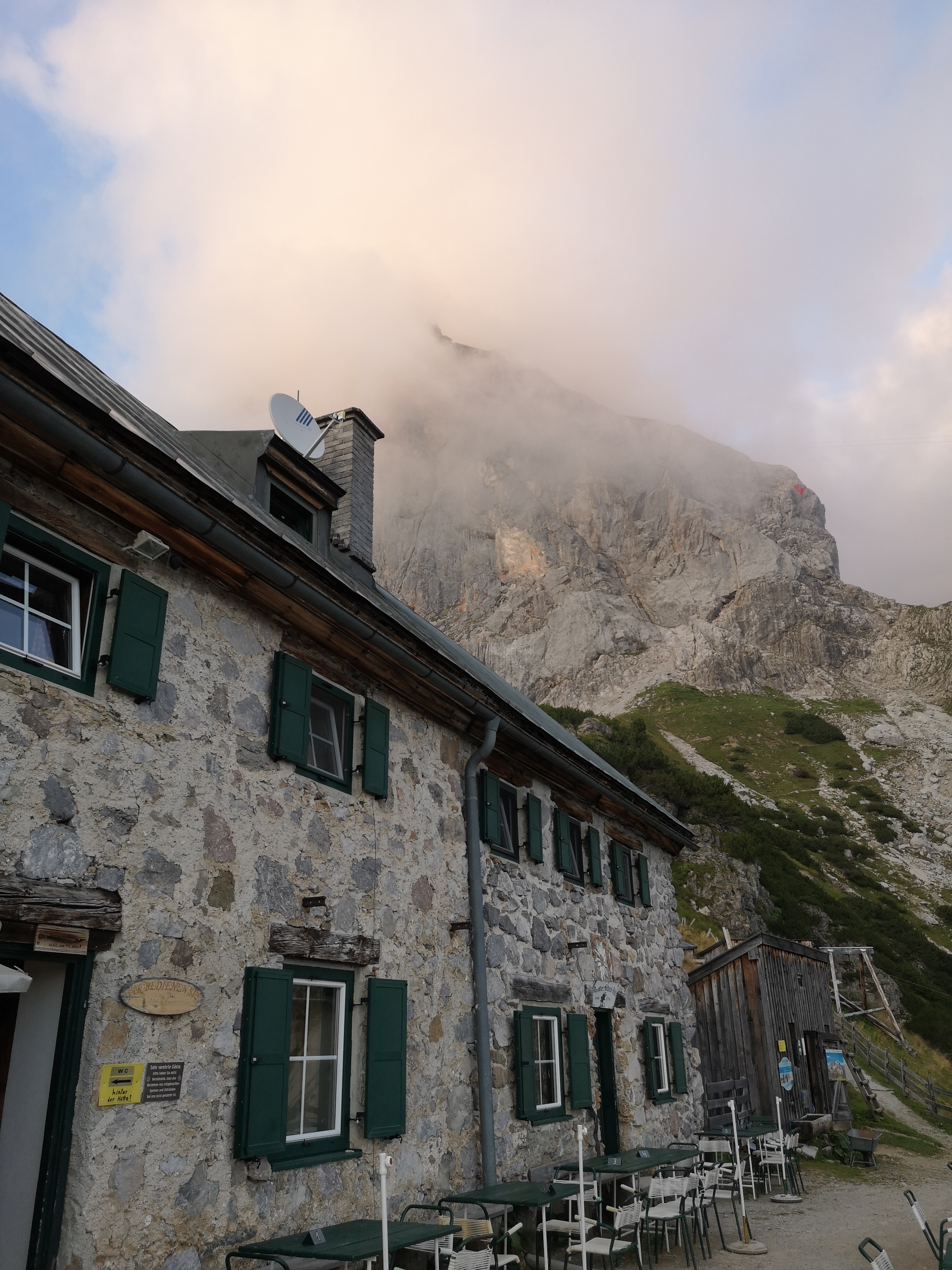schronisko Sudwandhutte