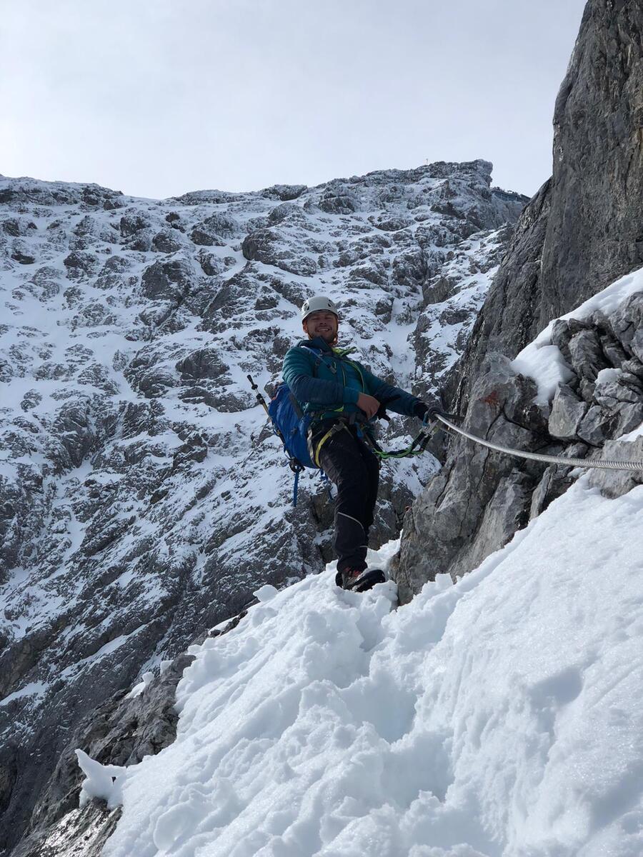 częsci ferraty pod śniegiem