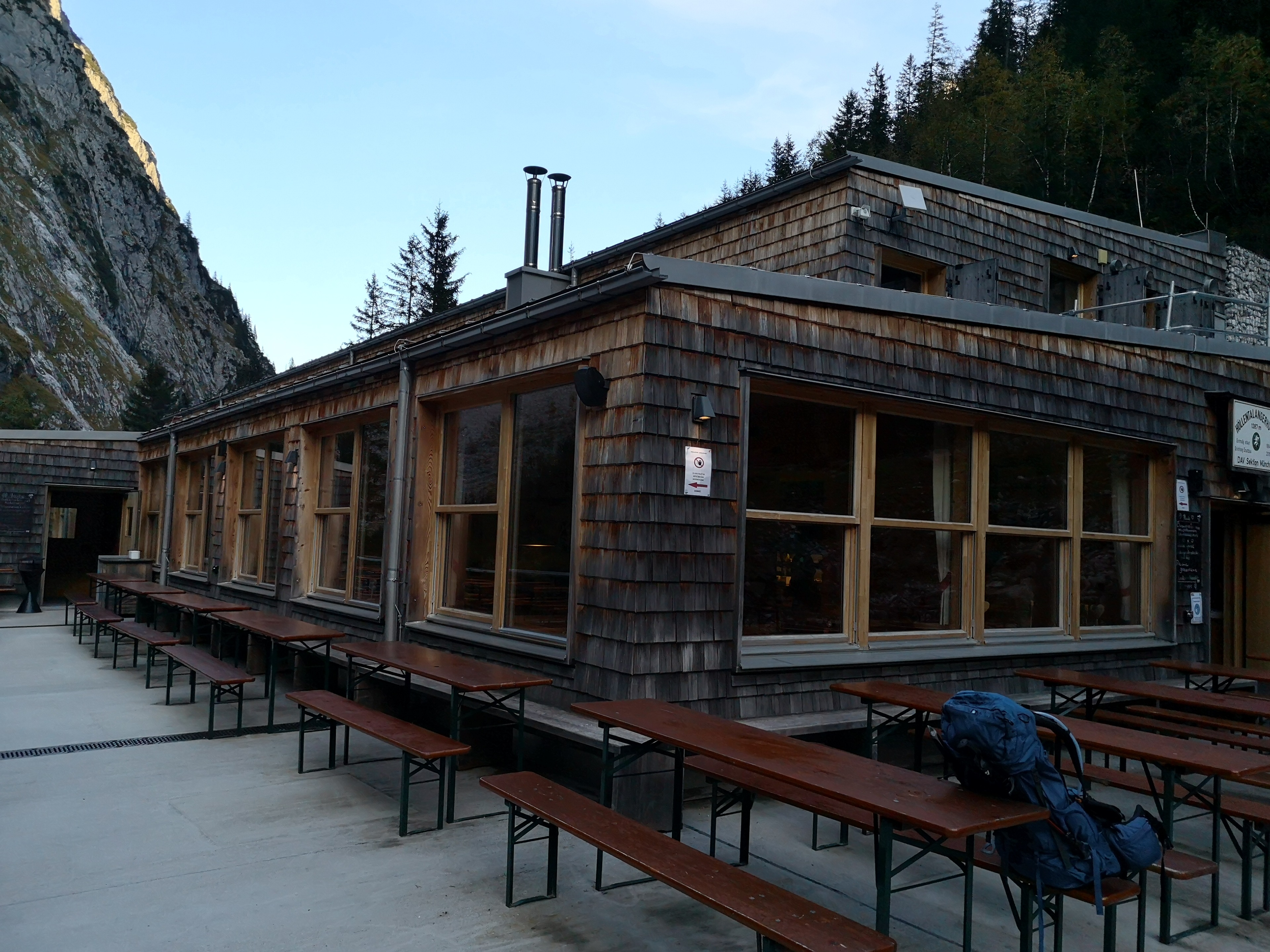 schronisko Hollenthallagerhuette