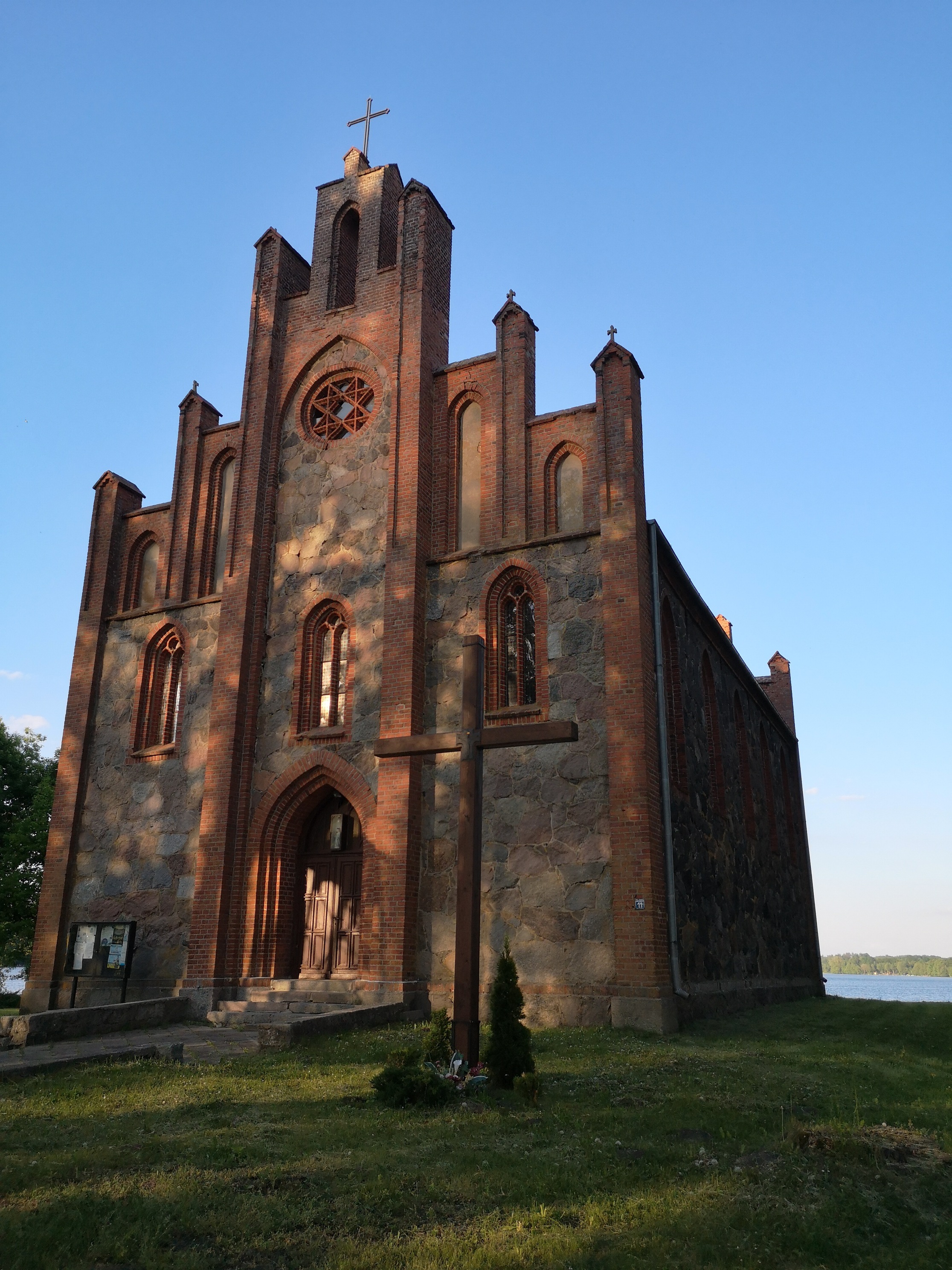 piękny gotycki kościół w Drahimiu