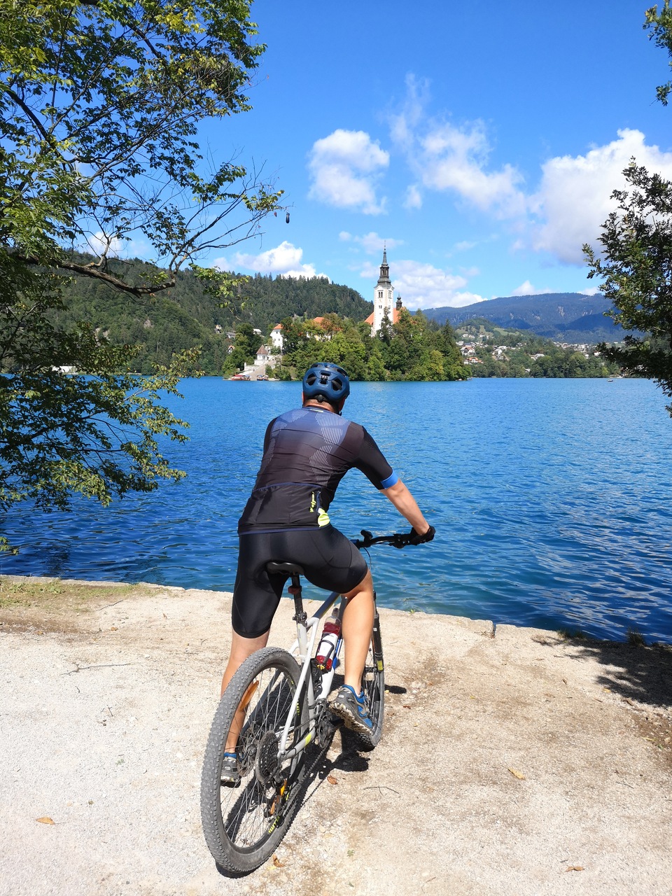 rowerem wokół jeziora Bled