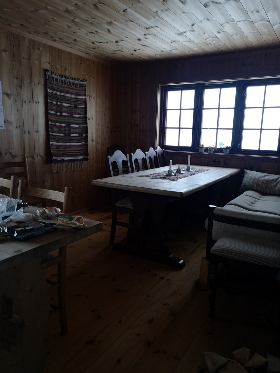 wnętrze schroniska samoobsługowego